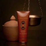 Крем-гель для душа Аюрведический Shower Cream Oriental Ayurvedic Amber Vanilla Patchouli LA SULTANE DE SABA Объем 200 мл — фото 3