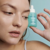 Очищающая сыворотка для лица с гамамелисом и экстрактом мальвы Carbone Glacé Purifying Face Serum RARE PARIS Объем 30 мл — фото 3