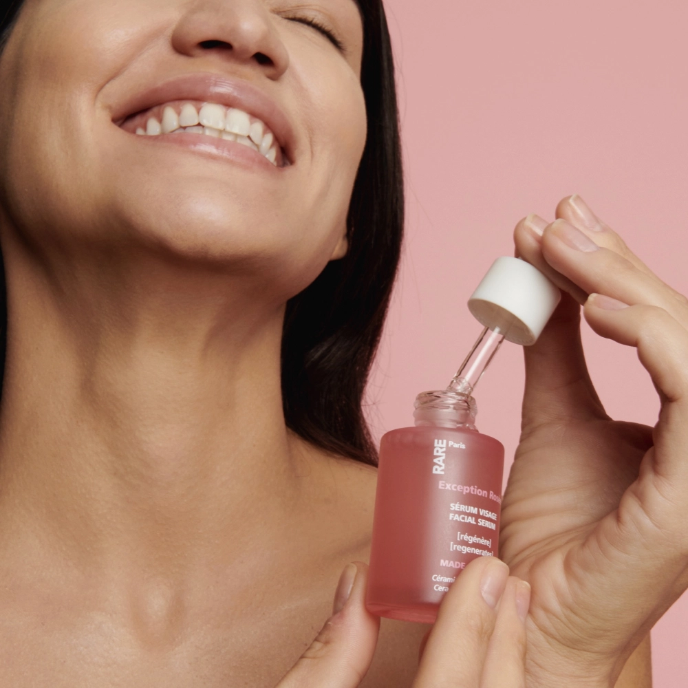 Відновлююча сироватка для обличчя з церамідами, Омега 3 та 6 Exception Rosée Regenerating Face Serum RARE PARIS Обʼєм 30 мл — фото 5