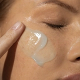 Зволожуючий гель-крем з 4 типами гіалуронової кислоти HydraFusion 4D Hydrating Water Burst Cream INSTYTUTUM Обʼєм 50 мл — фото 3