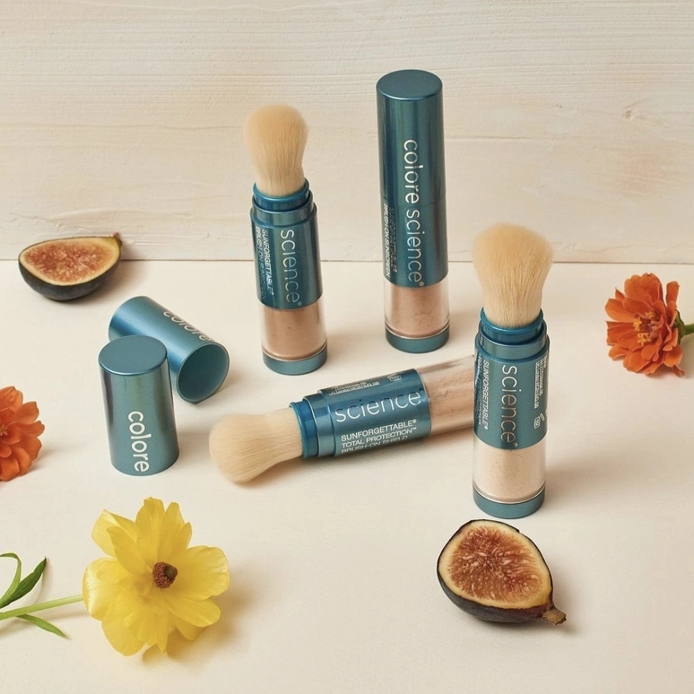 Солнцезащитная пудра с кистью Sunforgettable Total Protection Brush-On Shield  SPF 50 COLORESCIENCE Вес 6 г — фото 6