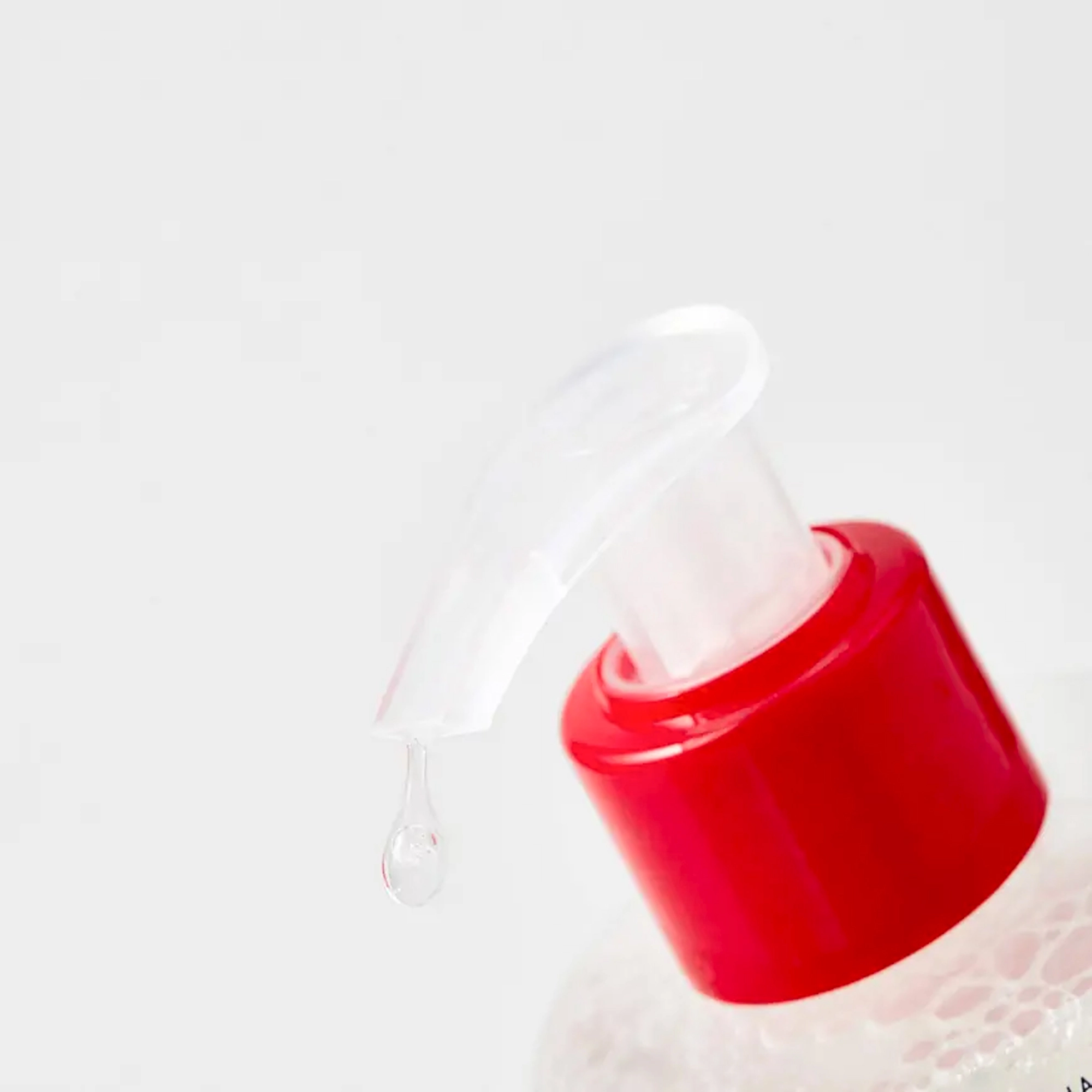 Гель для очищення обличчя з екстрактом центелли Centella Cleansing Gel ERBORIAN Обʼєм 180 мл — фото 4