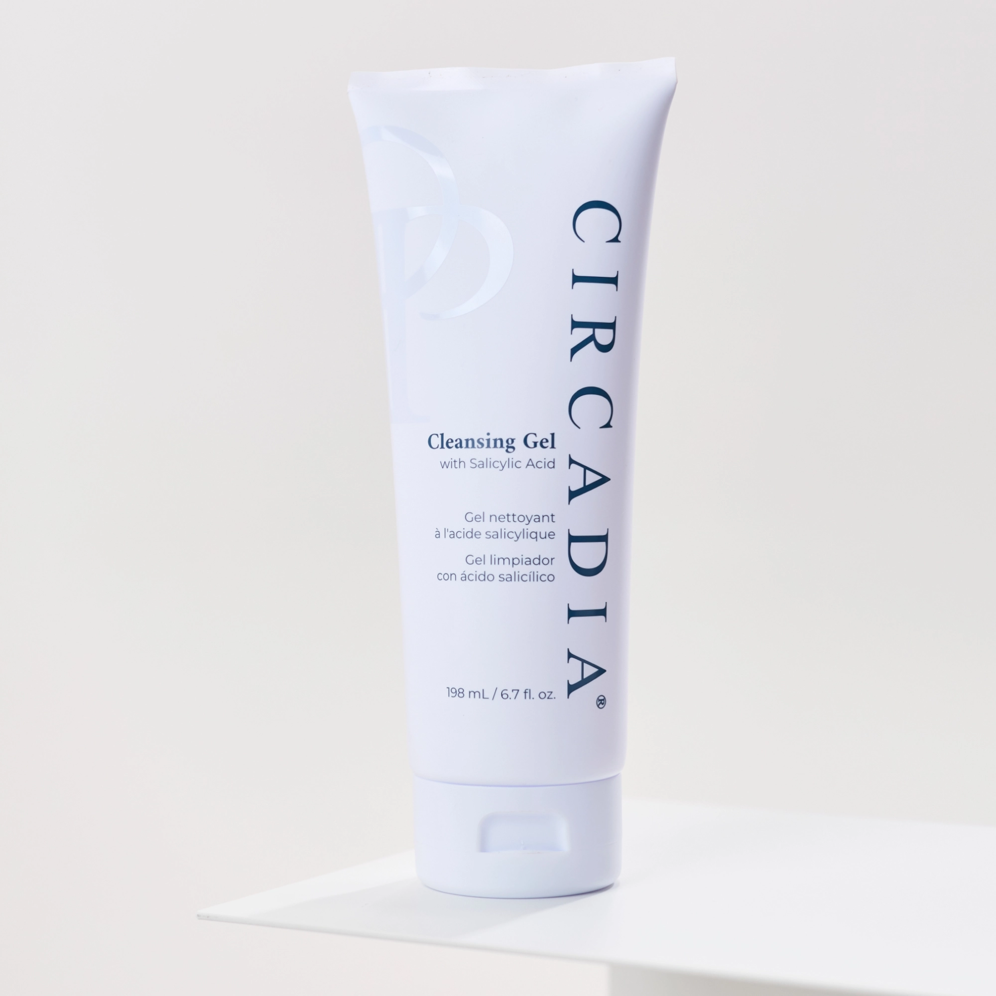 Гель с салициловой кислотой для очищения кожи лица Cleansing Gel with Salicylic Acid CIRCADIA Объем 200 мл — фото 6