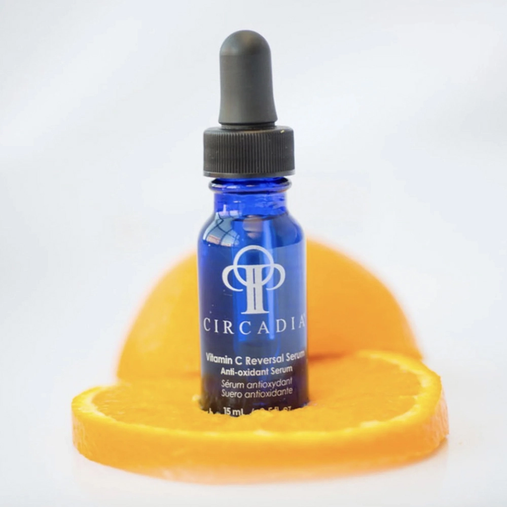 Сироватка для відновлення шкіри обличчя з вітаміном С  Vitamin C Reversal Serum CIRCADIA Обʼєм 15 мл — фото 4