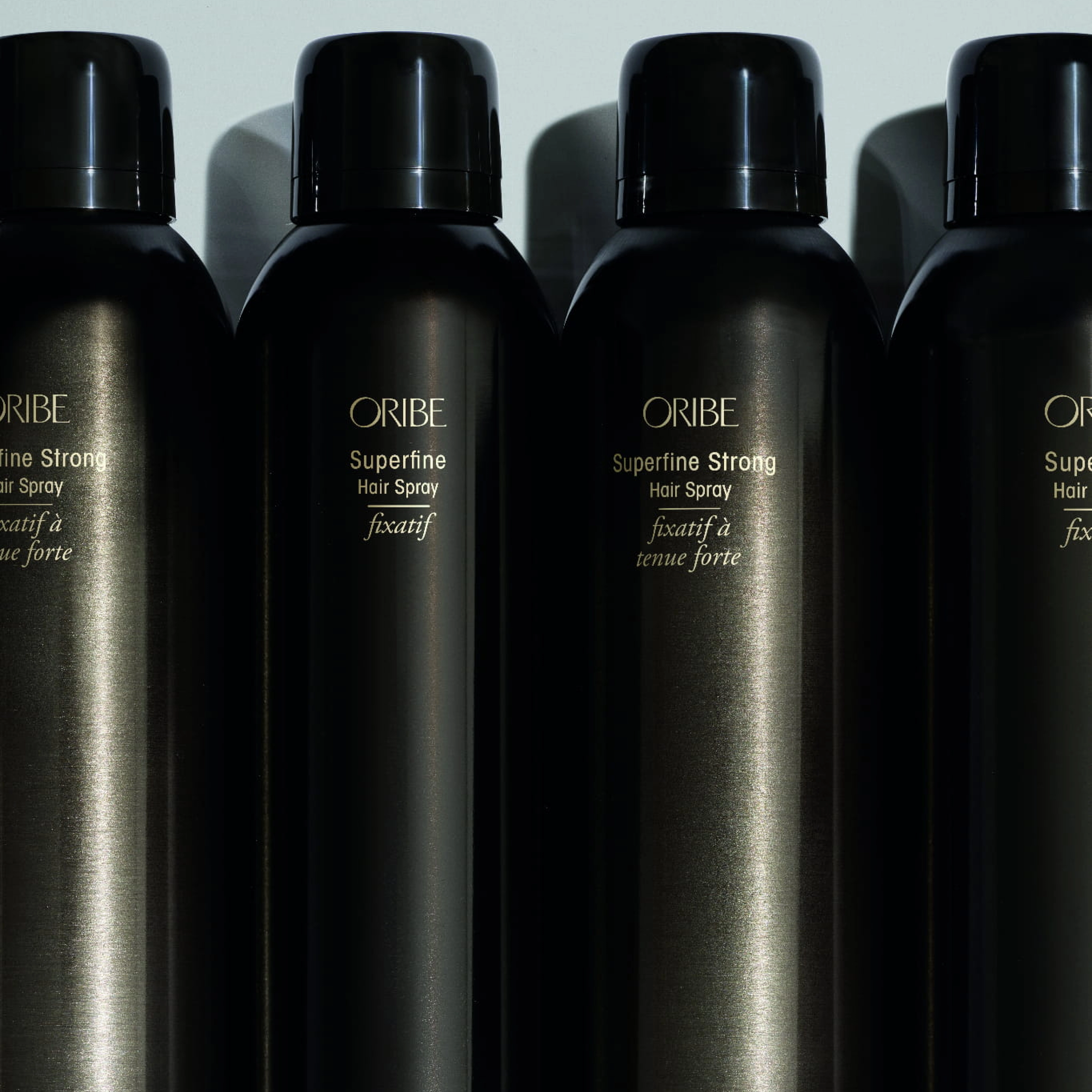 Спрей для надсильної фіксації "Лак-невагомість" Superfine Strong Hair Spray ORIBE Обʼєм 301 мл — фото 5