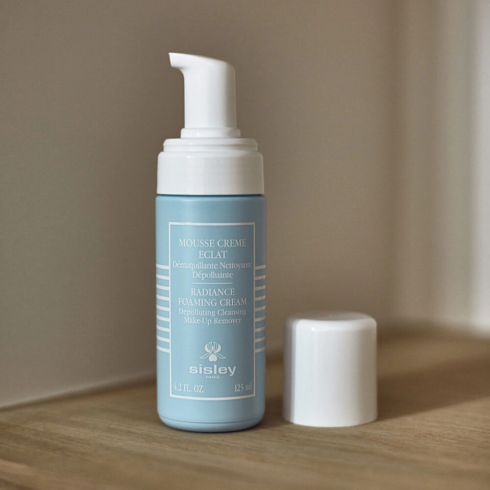 Пенный крем-мусс для снятия макияжа и очищения Radiance Foaming Cream SISLEY PARIS Объем 125 мл — фото 4