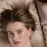 Шелковая наволочка с сатином Soft Silk Pillowcase MON MOU Оттенок Beige — фото 3