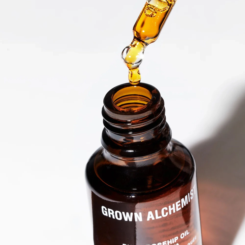 Масло-концентрат для лица Pure Rosehip Oil: Rosa Mosqueta GROWN ALCHEMIST Объем 25 мл — фото 2