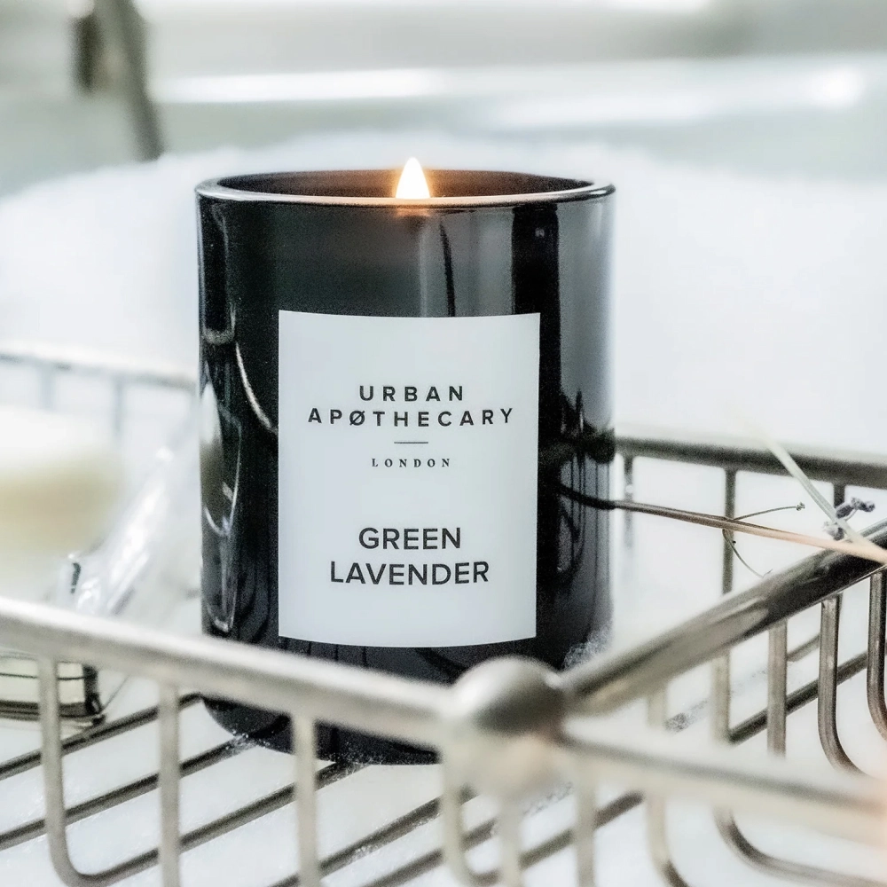 Ароматична свічка з ароматом лаванди, м'яти та зелені Green Lavender URBAN APOTHECARY Вага 175 г — фото 2