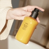 Пробуждающий гель для душа "Лазурный берег" Cote d'Azur Replenishing Body Wash ORIBE Объем 300 мл — фото 4