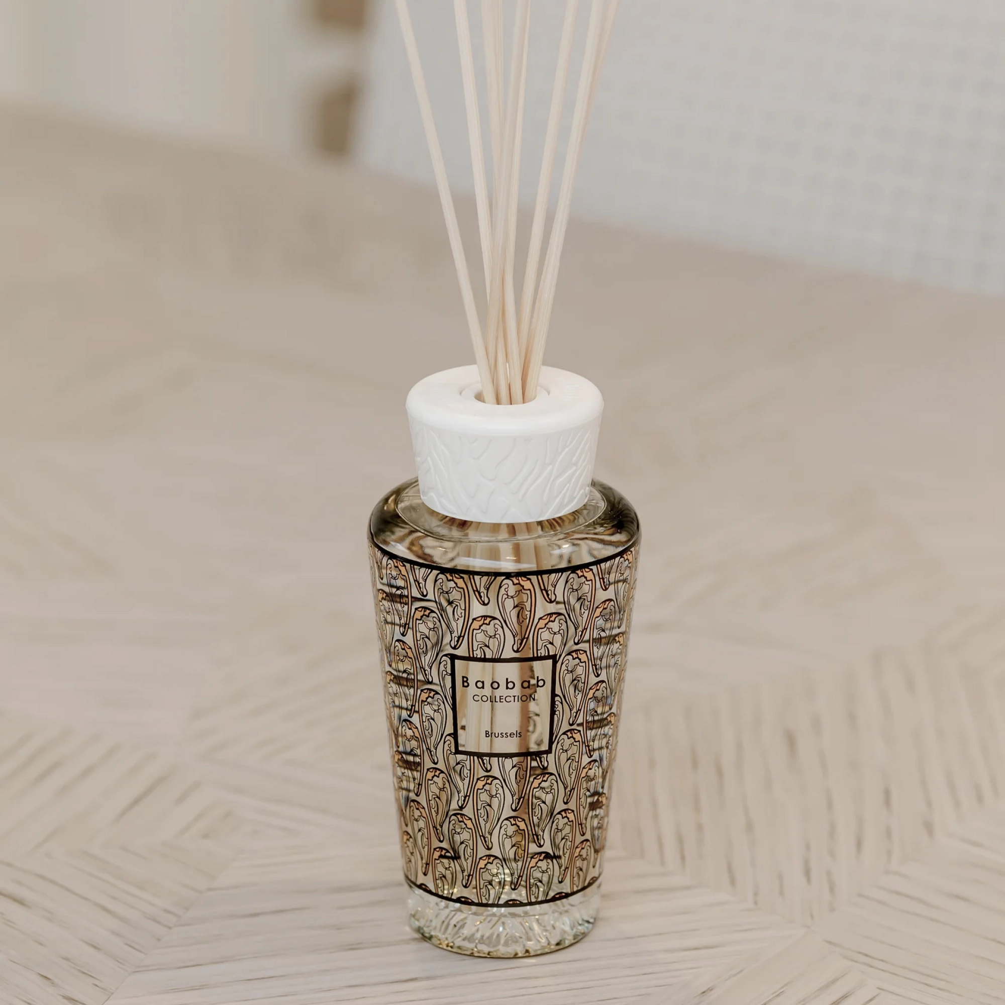 Аромадифузор з ароматом кедру, сандалового дерева та меду Diffuser My First Baobab Brussels BAOBAB COLLECTION Обʼєм 250 мл — фото 2