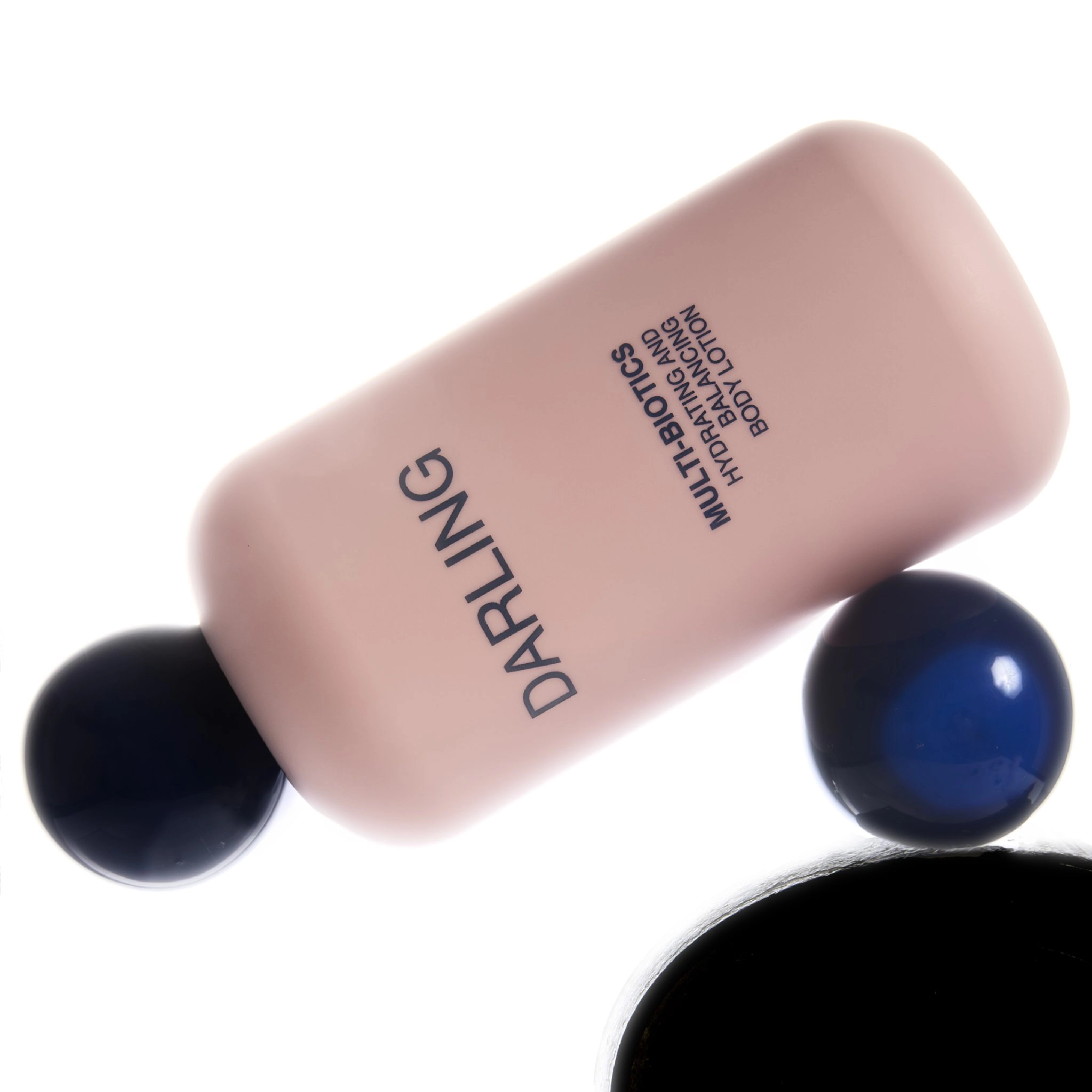 Мультибіотик: зволожувальний лосьйон для тіла Multi-Biotics Hydrating and Balancing Body Lotion DARLING Обʼєм 250 мл — фото 5