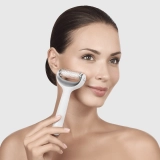 Електронний ролик для обличчя та тіла з мікроголками 8 в 1 MicroNeedle Face & Body Roller 8 in 1 GESKE Відтінок White — фото 2