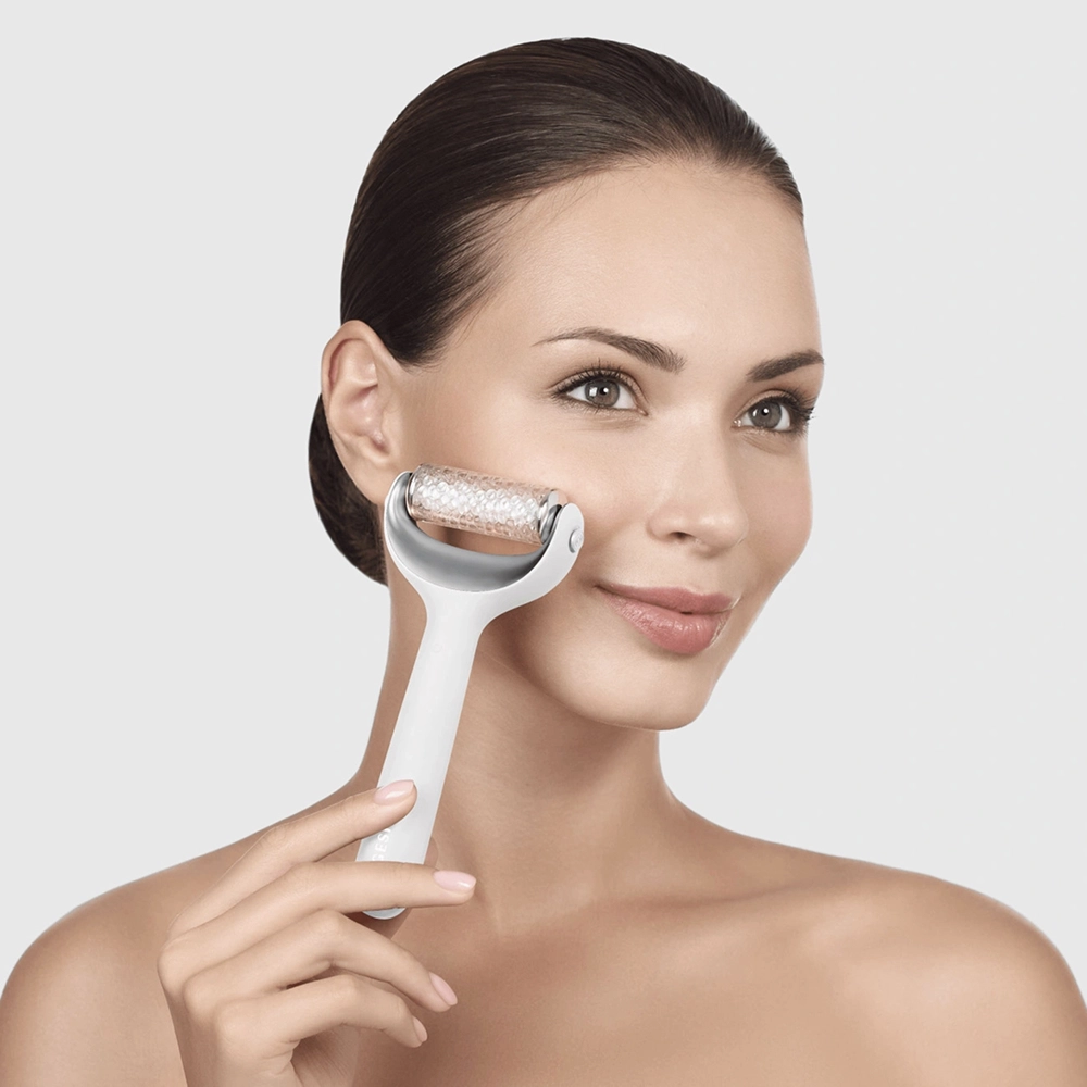 Електронний ролик для обличчя та тіла з мікроголками 8 в 1 MicroNeedle Face & Body Roller 8 in 1 GESKE Відтінок White — фото 2