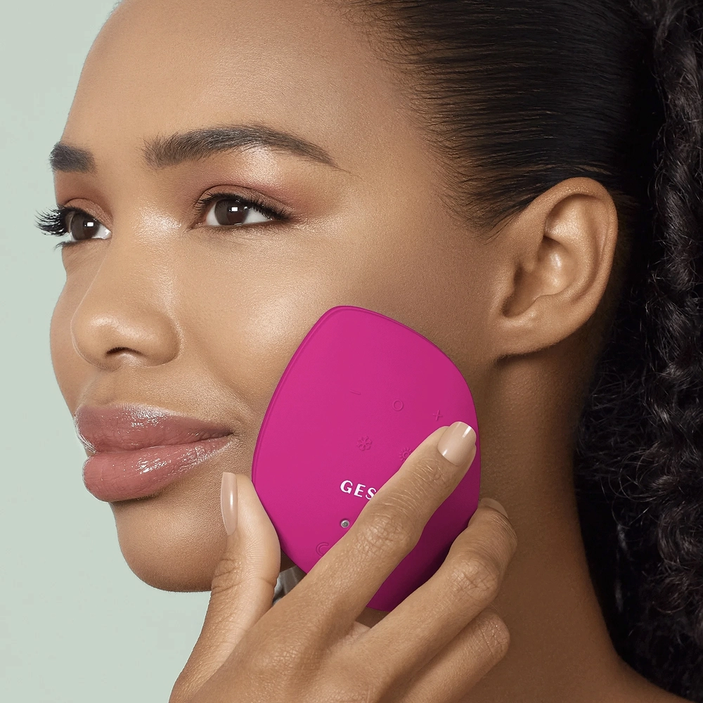 Звукова маска тепло та холод 9 в 1 Sonic Warm & Cool Mask 9 in 1 GESKE Відтінок Magenta — фото 5