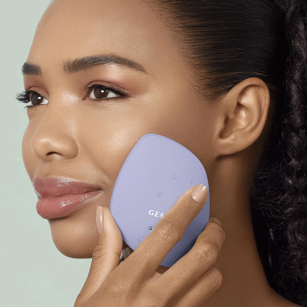 Звукова маска тепло та холод 9 в 1 Sonic Warm & Cool Mask 9 in 1 GESKE Відтінок Purple — фото 5