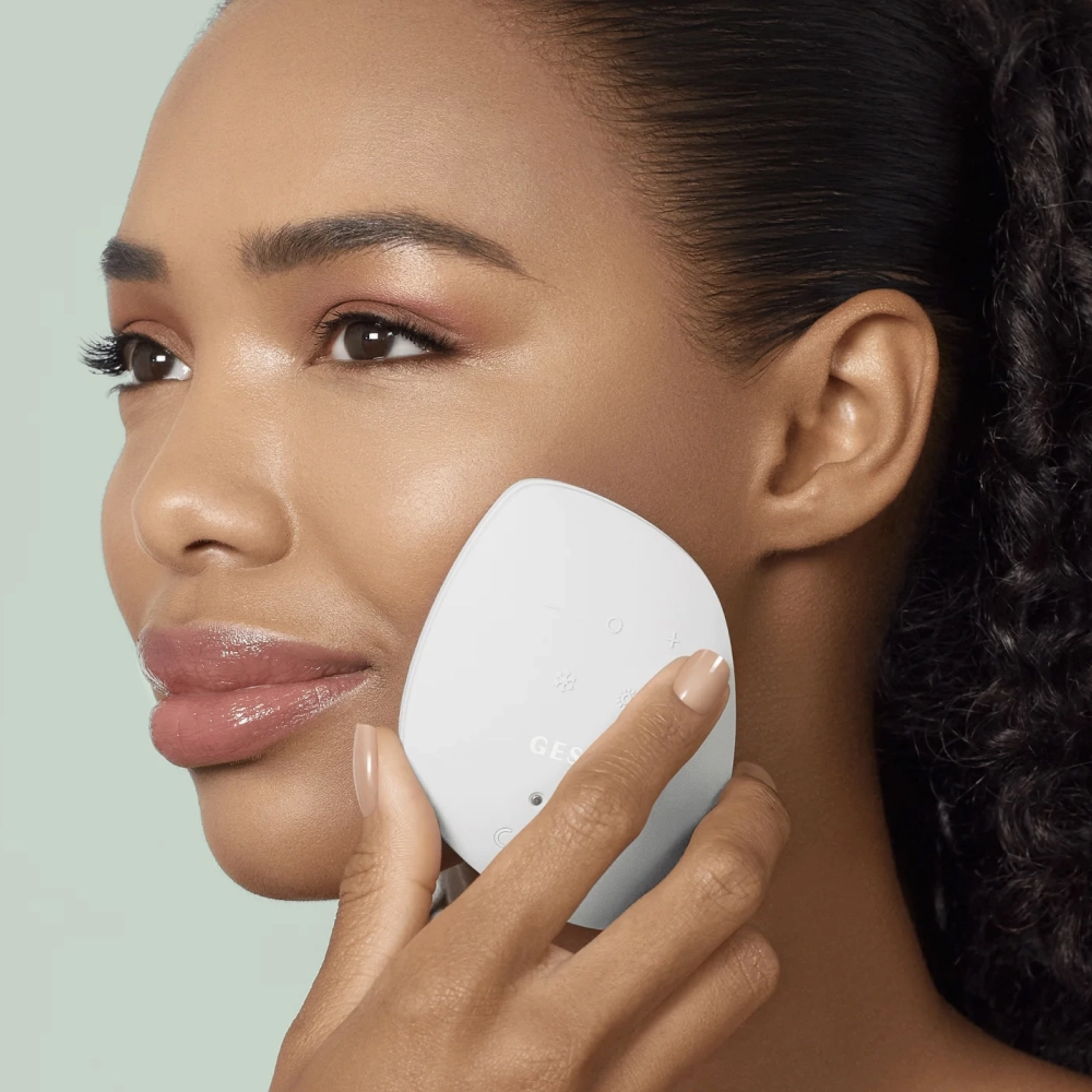 Звукова маска тепло та холод 9 в 1 Sonic Warm & Cool Mask 9 in 1 GESKE Відтінок White — фото 5