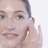 Очищающие пилинг-диски с гликолевой кислотой Glow Peel Pads PIXI — фото 3