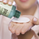 Антиоксидантна сироватка-тонік для обличчя Antioxidant Tonic PIXI Обʼєм 250 мл — фото 3