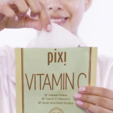 Набір із трьох масок для обличчя з вітаміном C Vitamin-C Sheet Mask Set PIXI Вага 23 г — фото 2