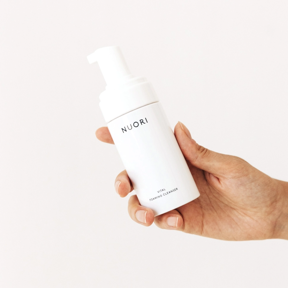 Очищувальна пінка для обличчя Vital Foaming Cleanser NUORI Обʼєм 30 мл — фото 8