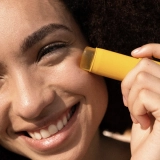Прозрачный солнцезащитный стик Sun Soul Invisible Defense Stick SPF 50+ COMFORT ZONE Вес 9 г — фото 2