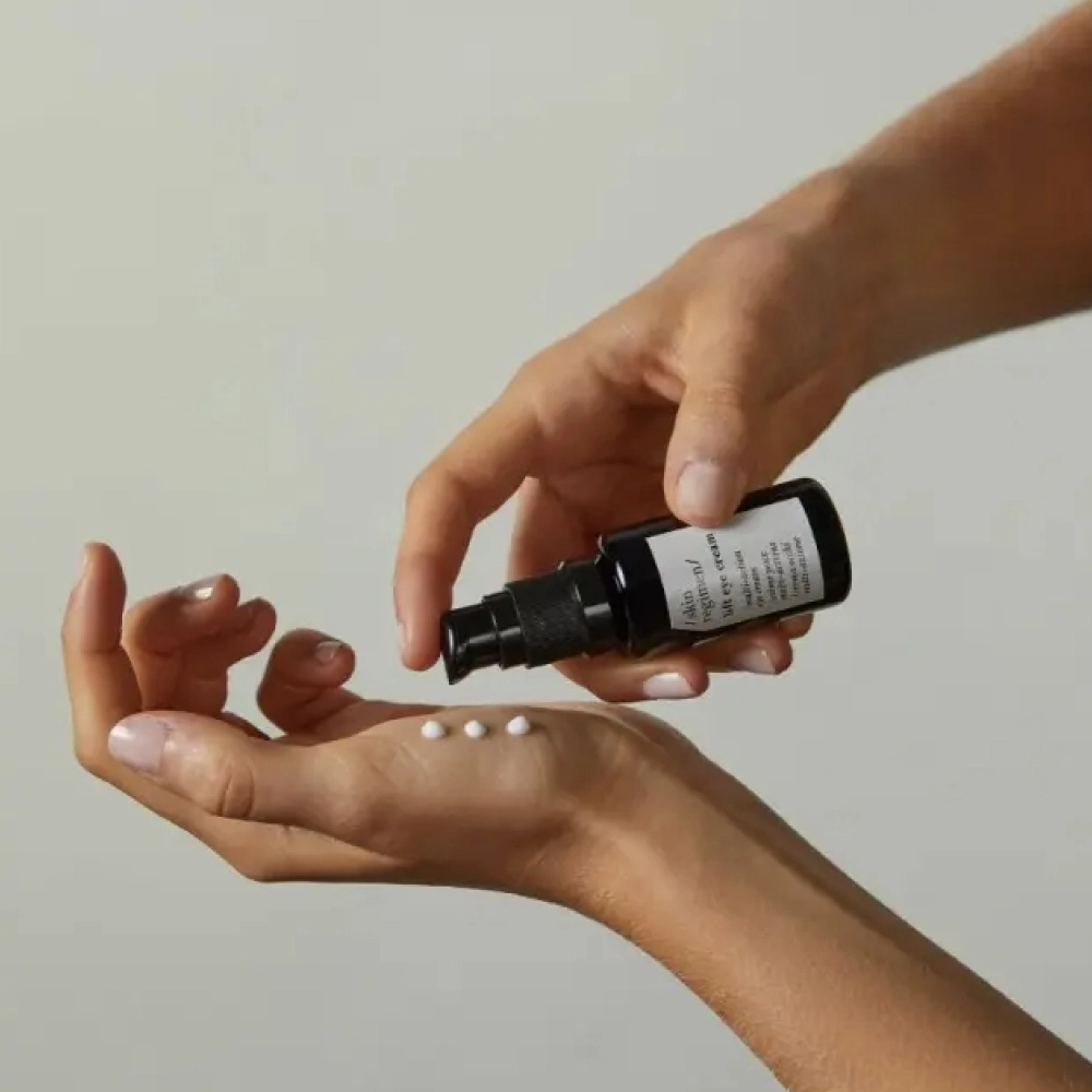 Мультиактивный крем для кожи вокруг глаз Skin Regimen Lx Caffeine Eye Cream COMFORT ZONE Объем 15 мл — фото 5
