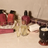 Крем для рук «Цветочное пробуждение» Valley of Flowers Replenishing Hand Cream ORIBE Объем 100 мл — фото 8