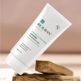 Очищувальний гель для чутливої шкіри Advanced Calming & Soothing Cleanser for Sensitive Skin REJURAN Обʼєм 150 мл — фото 7