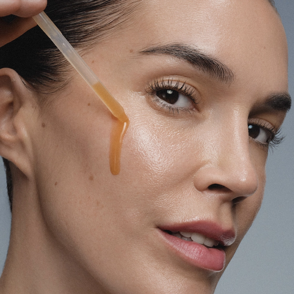 Нейроскульптуруюча ліфтинг-сироватка для обличчя Neurotouch Symmetry Serum DERMALOGICA Обʼєм 30 мл — фото 4
