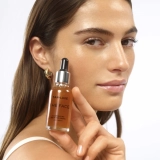 Краплі для автозасмаги обличчя The Face Illuminating Self-Tan Drops Light/Medium TAN-LUXE Обʼєм 30 мл — фото 3