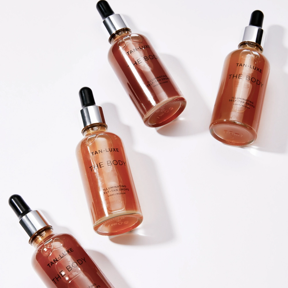 Капли для автозагара тела в оттенке The Body Illuminating Self-Tan Drops Medium/Dark TAN-LUXE Объем 50 мл — фото 7