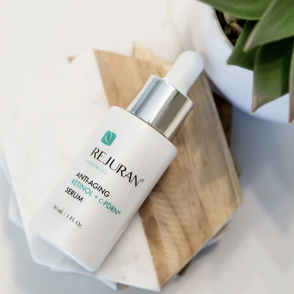 Омолаживающая сыворотка для лица с ретинолом и полинуклеотидами Advanced Anti-Aging Retinol + c-PDRN® Serum REJURAN Объем 30 мл — фото 5