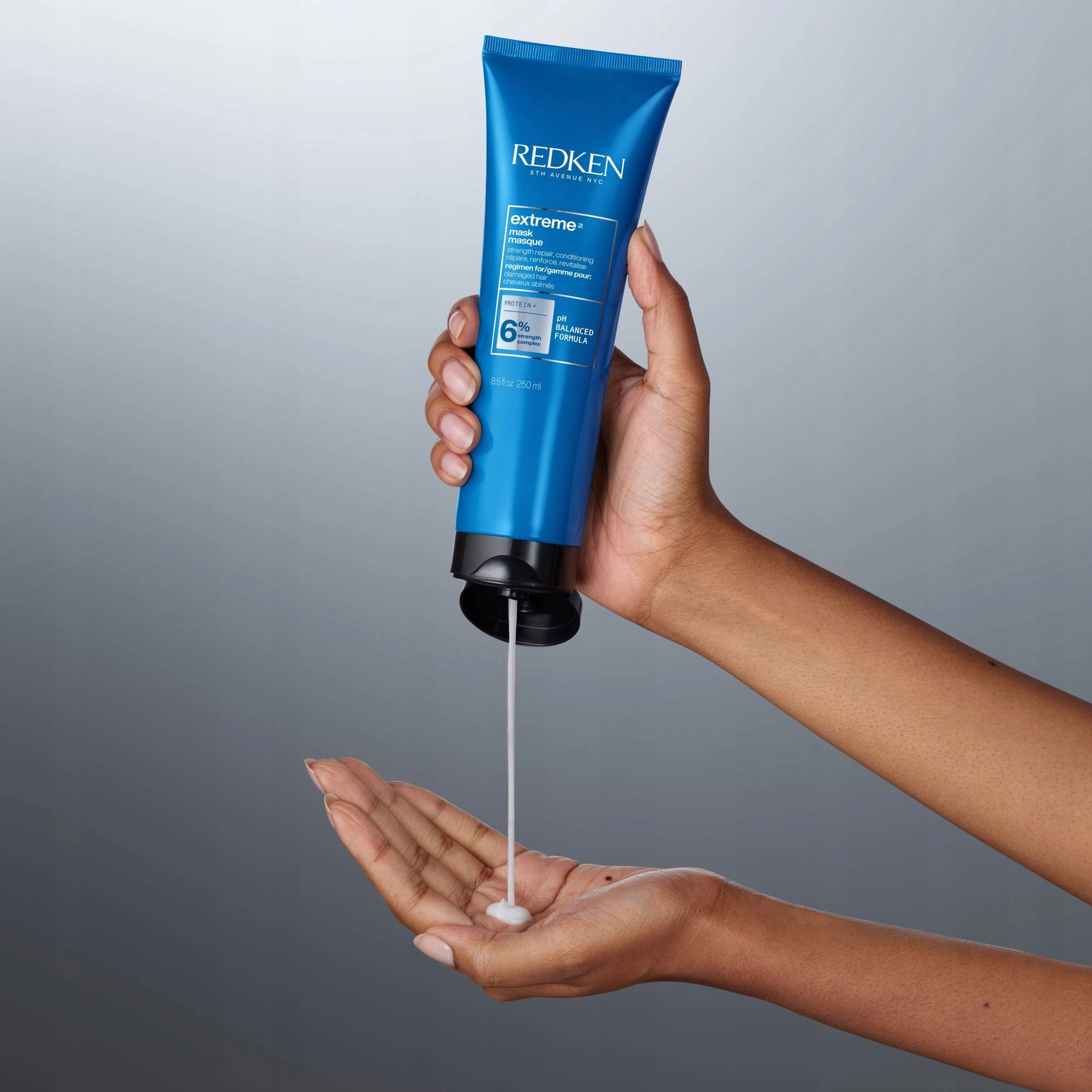 Відновлювальна маска для пошкодженого волосся Extreme Mask REDKEN Обʼєм 250 мл — фото 3