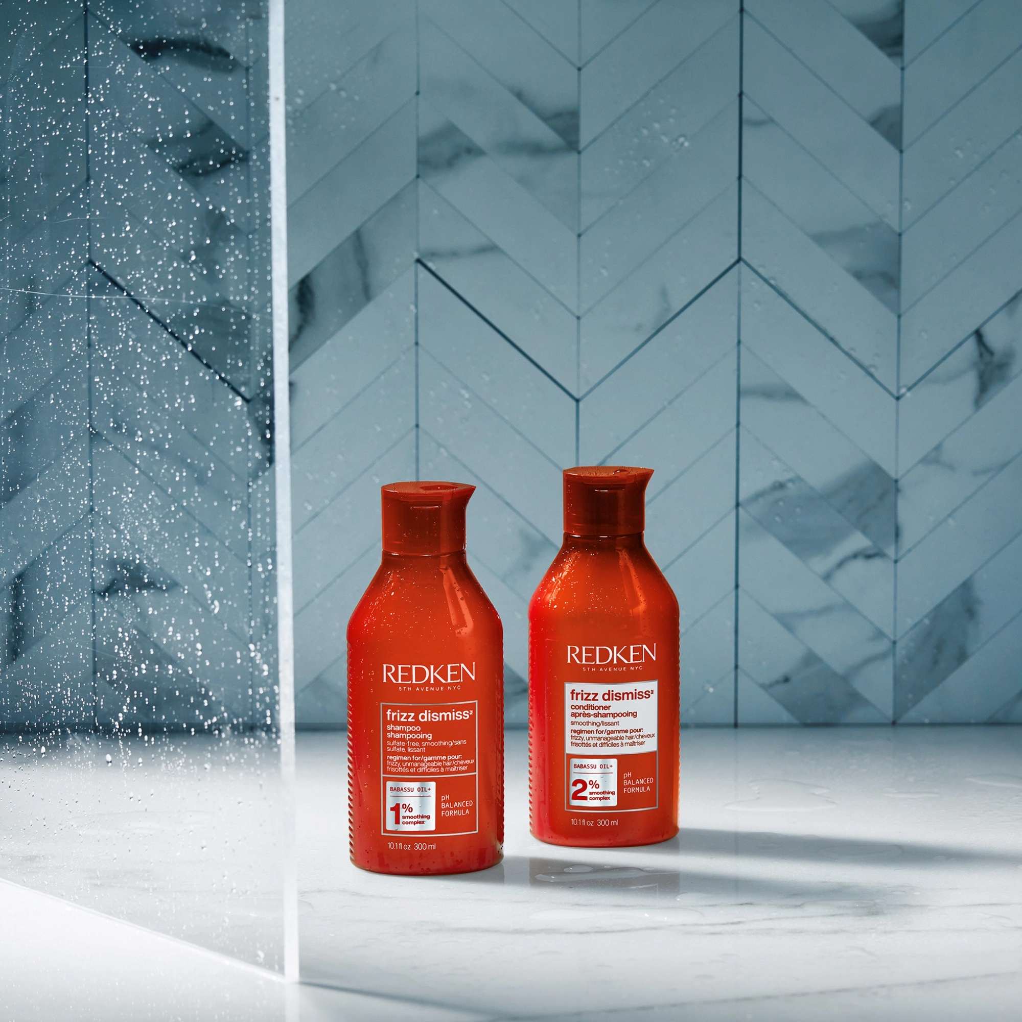 Шампунь против пушистости волос Frizz Dismiss Shampoo REDKEN Объем 300 мл — фото 7
