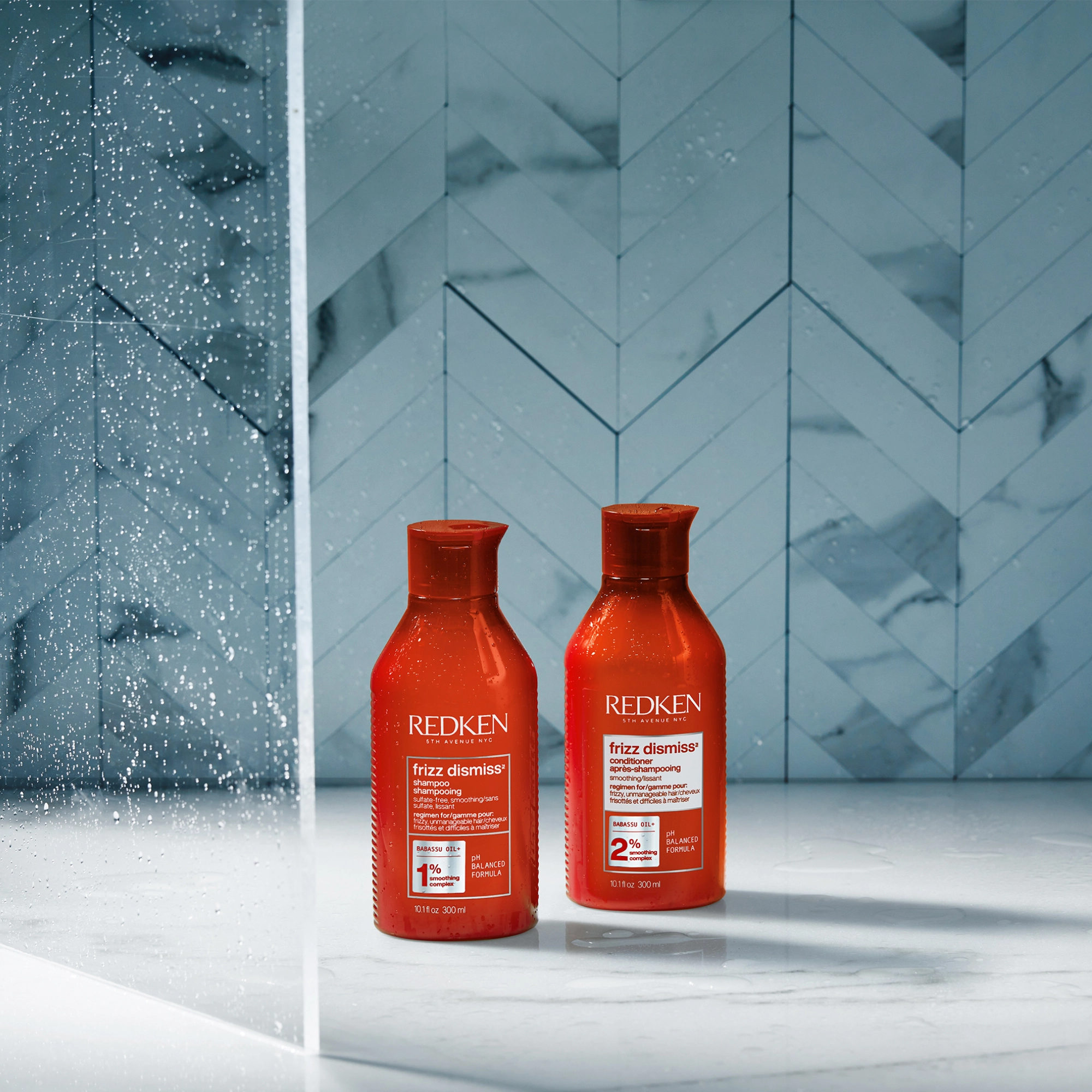 Кондиціонер проти пухнастості волосся Frizz Dismiss Conditioner REDKEN Обʼєм 300 мл — фото 7