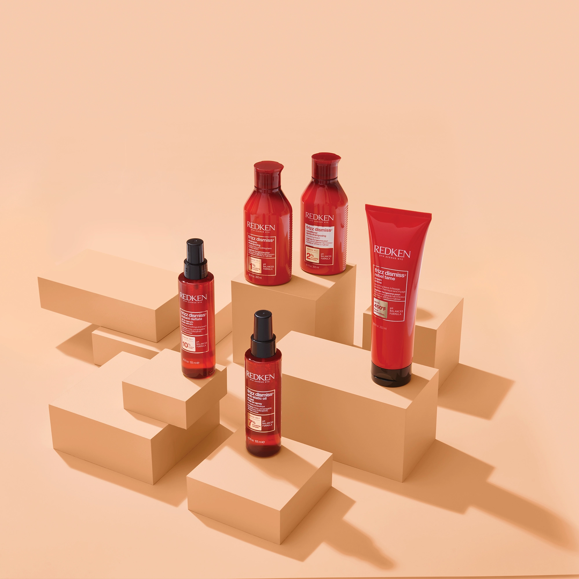 Кондиціонер проти пухнастості волосся Frizz Dismiss Conditioner REDKEN Обʼєм 300 мл — фото 8