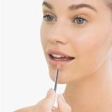 Зволожувальний блиск для губ Perfecting Gloss HYDROPEPTIDE Відтінок Nude Pearl — фото 3