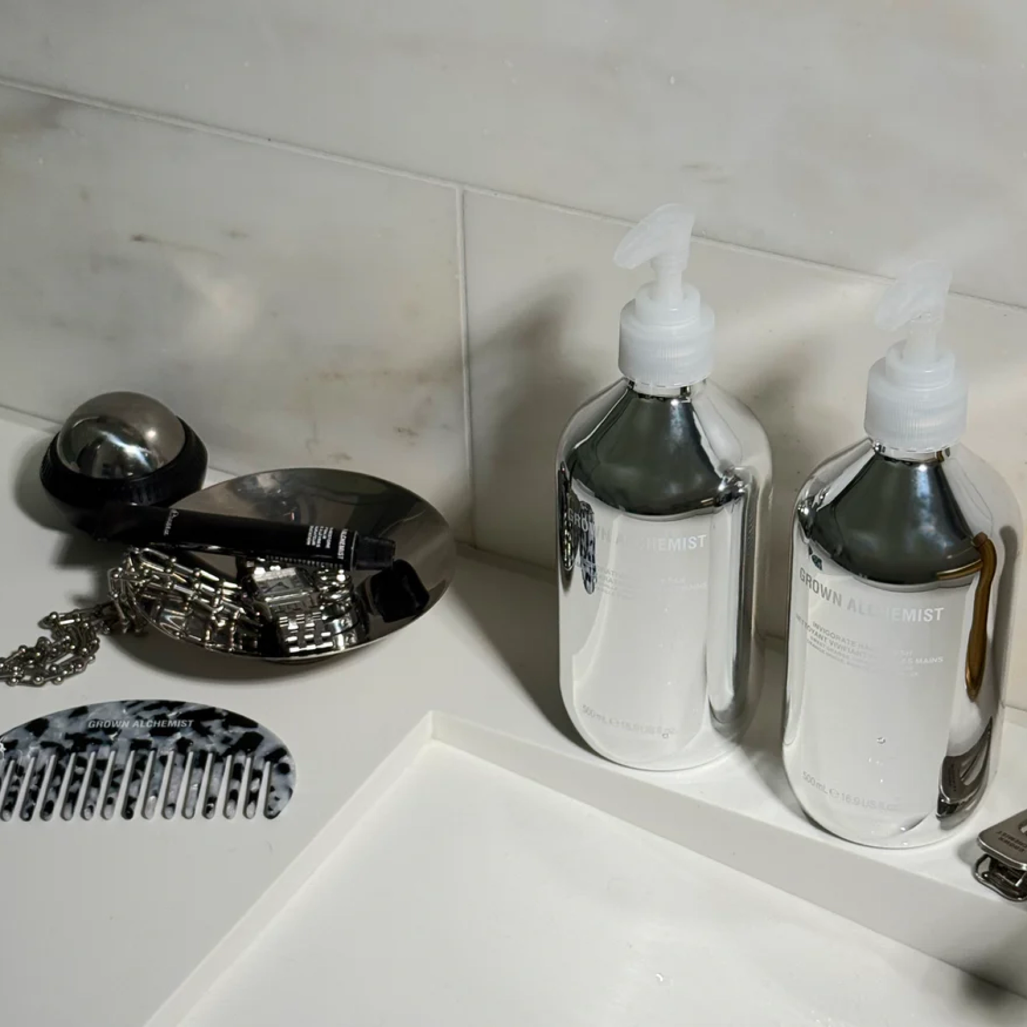 Лімітований набір для догляду за руками у хромованому дизайні Hand Care Set: Chrome Edition GROWN ALCHEMIST — фото 5