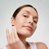 Увлажняющий мусс для ежедневного очищения кожи Pro-Collagen Hydrating Cleansing Mousse ELEMIS Объем 125 мл — фото 4