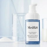Сыворотка с 10% ниацинамидом и пептидами Niacinamide Peptides MEDIK8 Объем 30 мл — фото 6