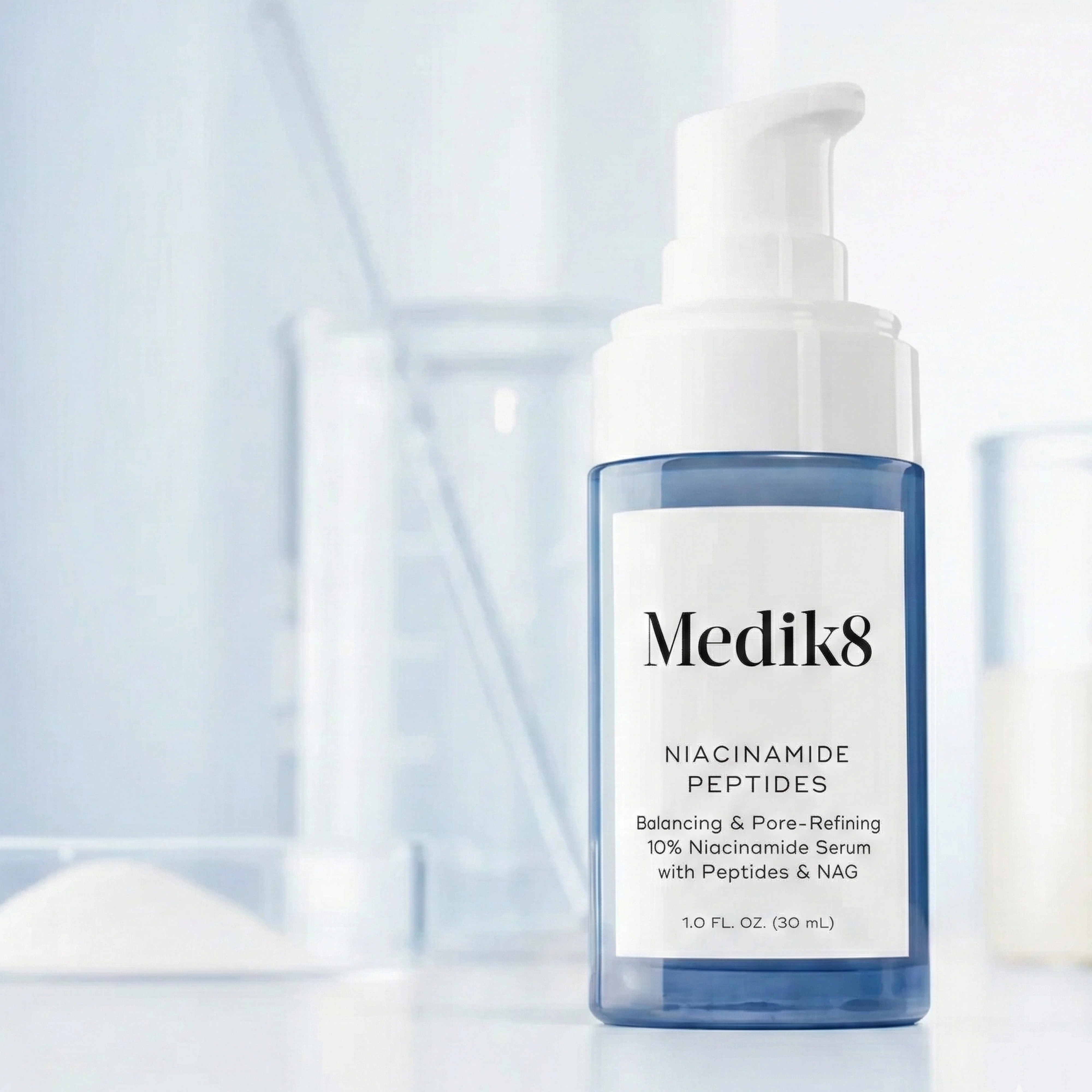 Сыворотка с 10% ниацинамидом и пептидами Niacinamide Peptides MEDIK8 Объем 30 мл — фото 6