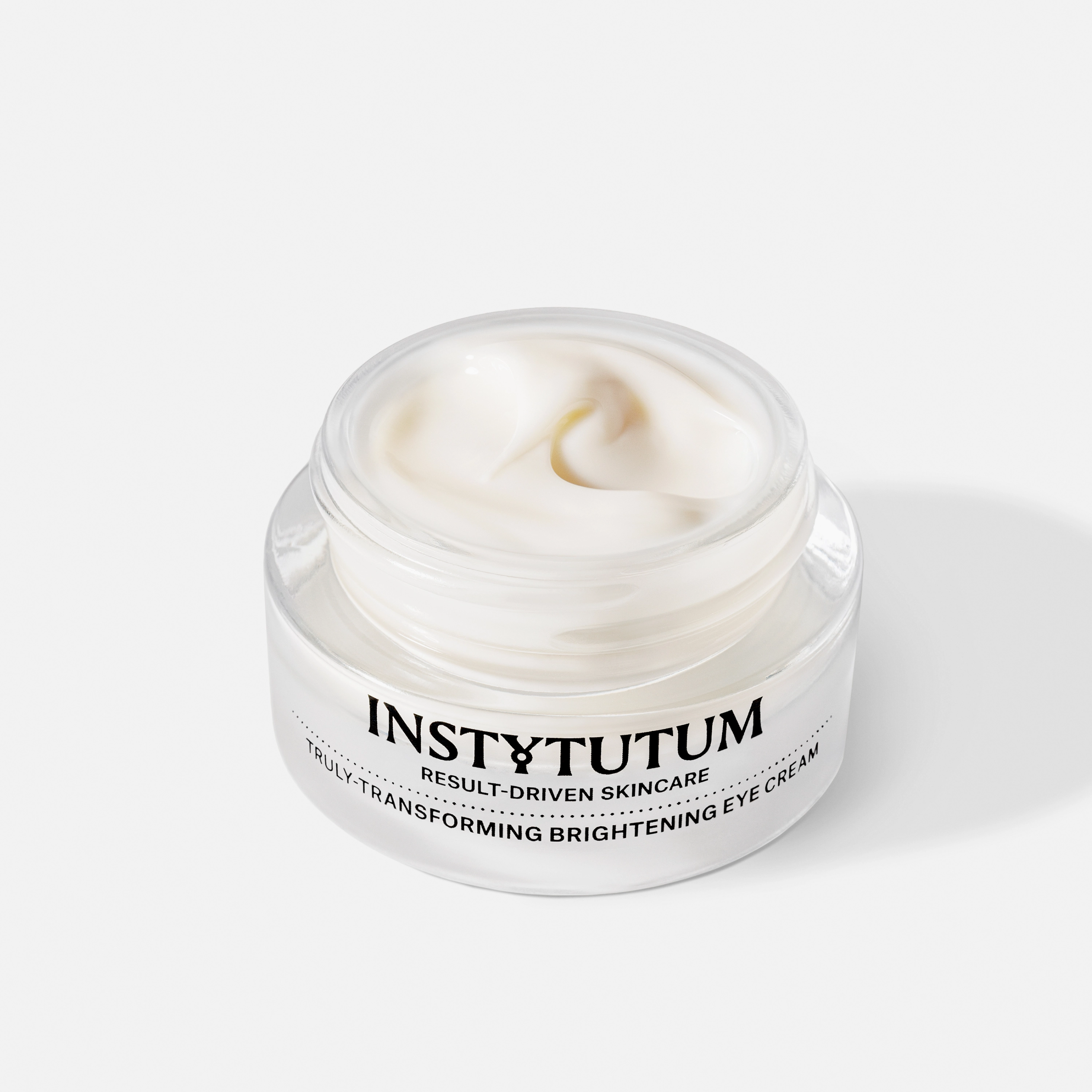 Крем-ліфтинг для зони навколо очей з освітлювальним ефектом Transforming Brightening Eye Cream INSTYTUTUM Обʼєм 15 мл — фото 3