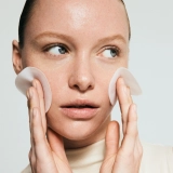 Пады с кислотами для глубокого обновления кожи Resurfacing Multi-Acids Pads INSTYTUTUM — фото 4
