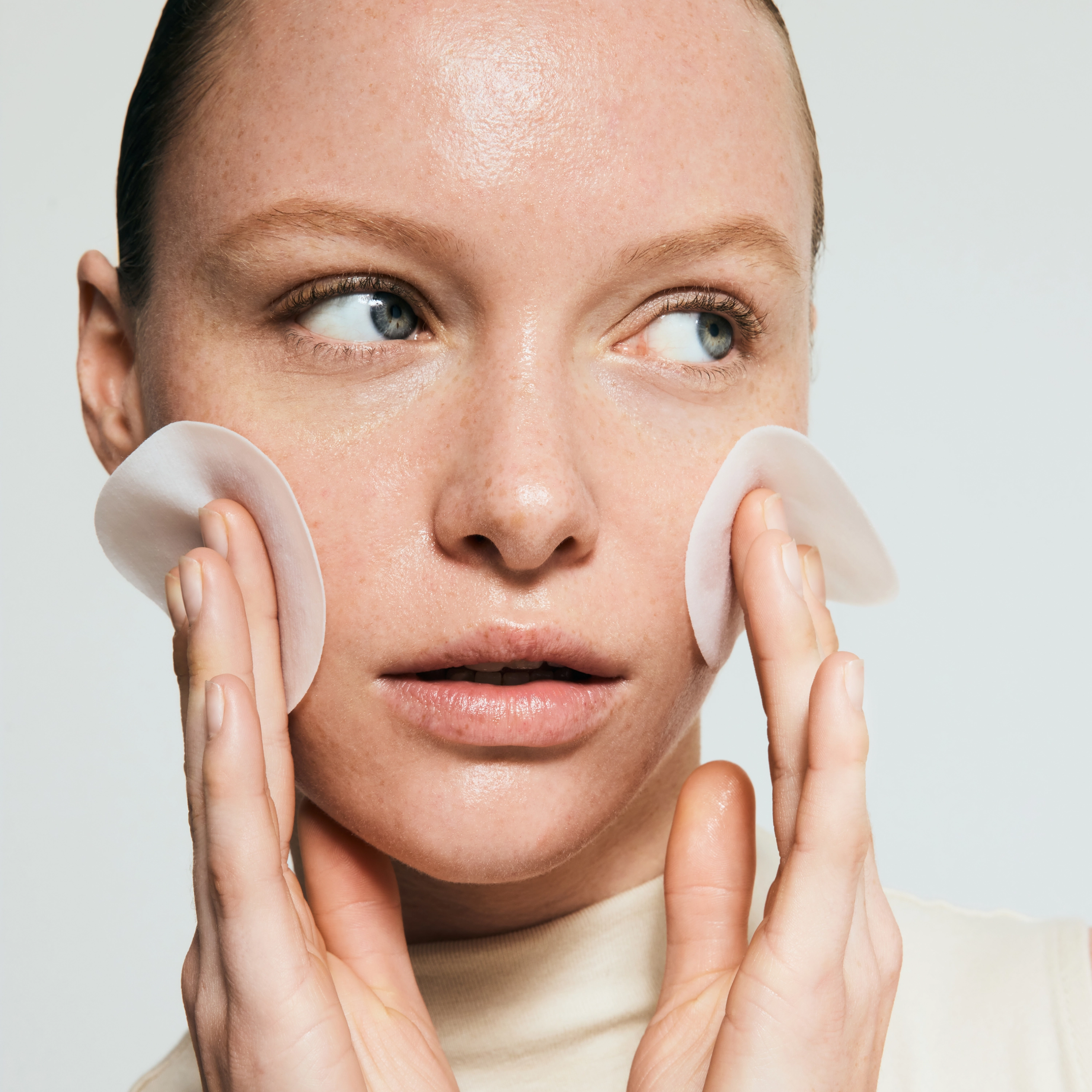 Пады с кислотами для глубокого обновления кожи Resurfacing Multi-Acids Pads INSTYTUTUM — фото 4