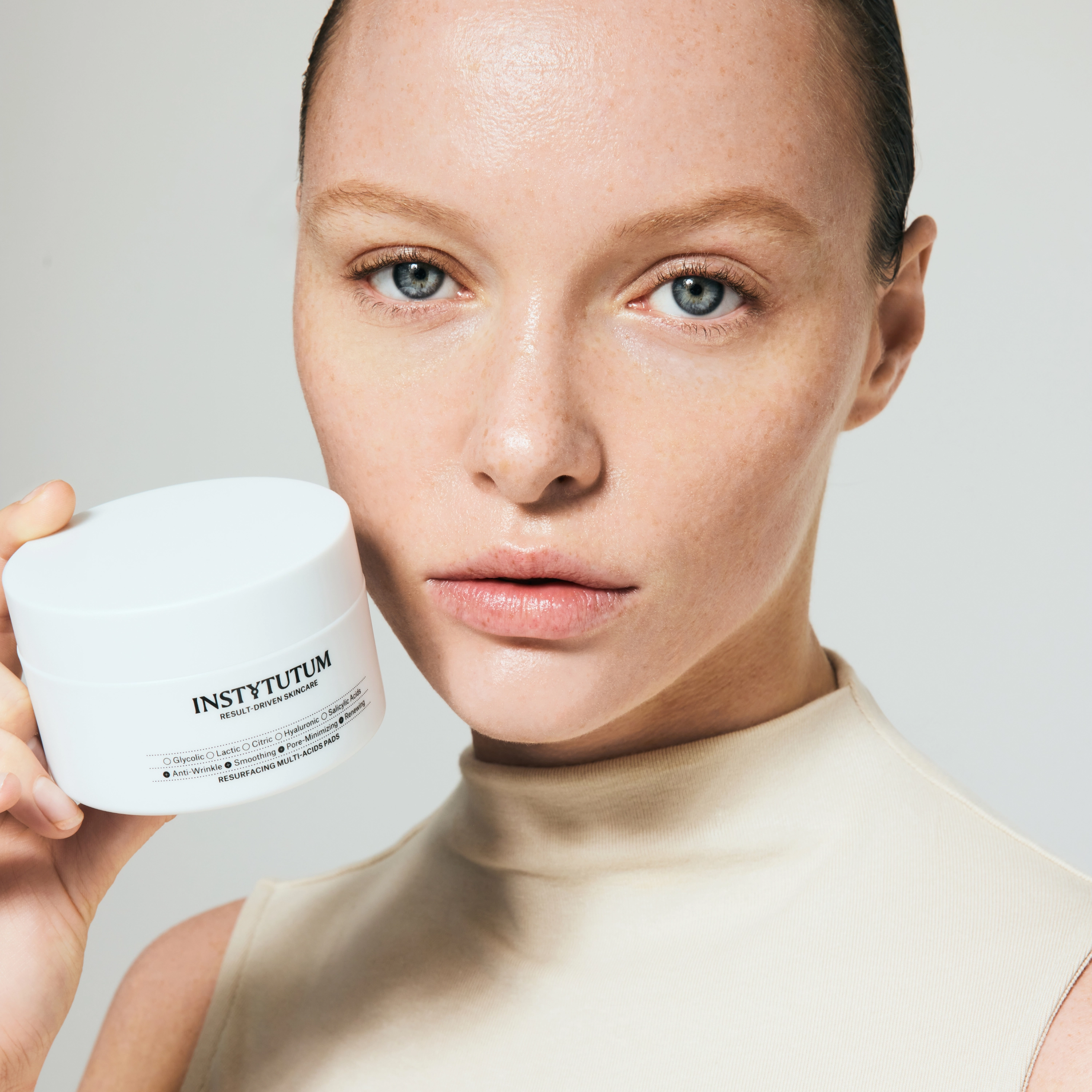 Пады с кислотами для глубокого обновления кожи Resurfacing Multi-Acids Pads INSTYTUTUM — фото 5