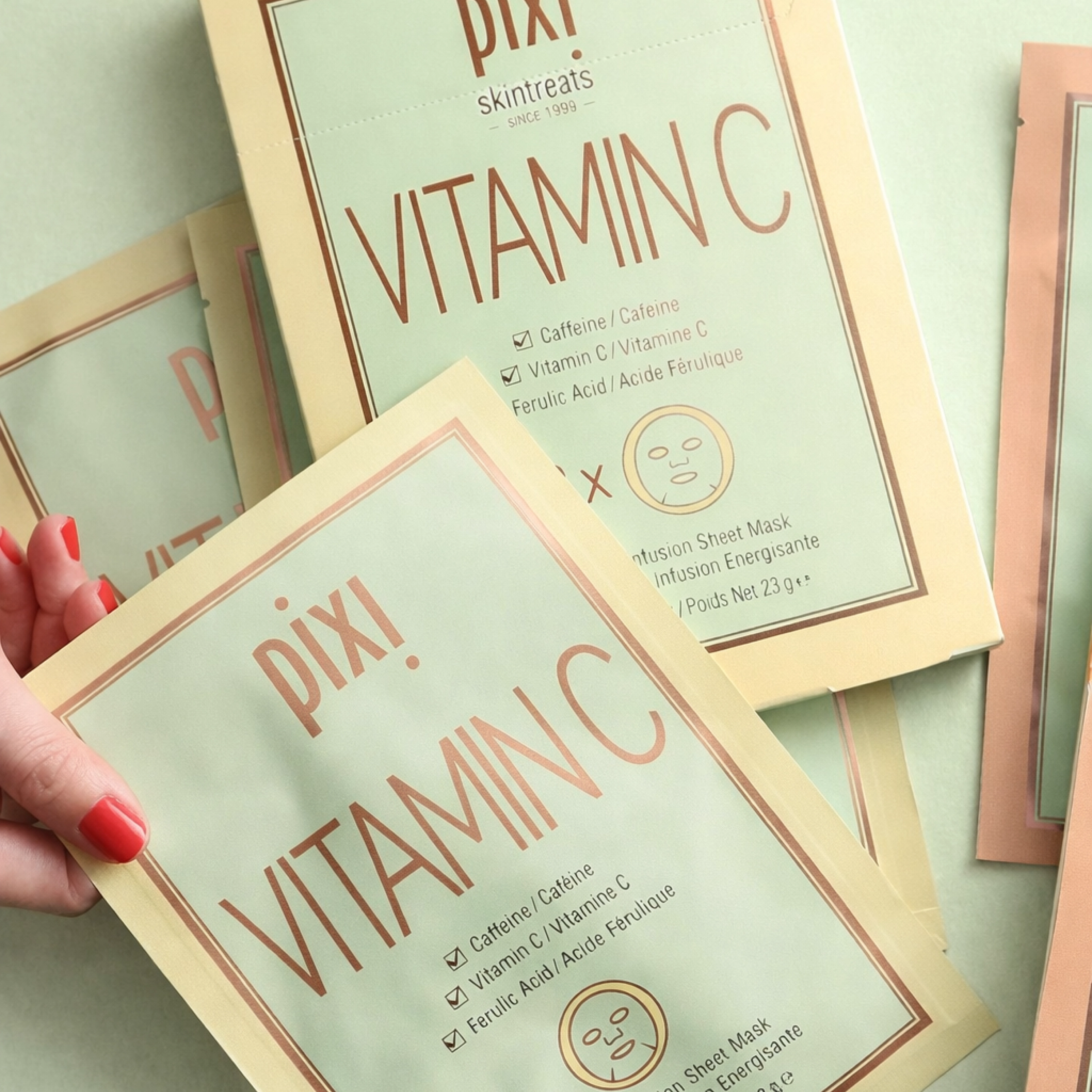 Тканинна маска для обличчя з вітаміном C Vitamin-C Sheet Mask PIXI — фото 6