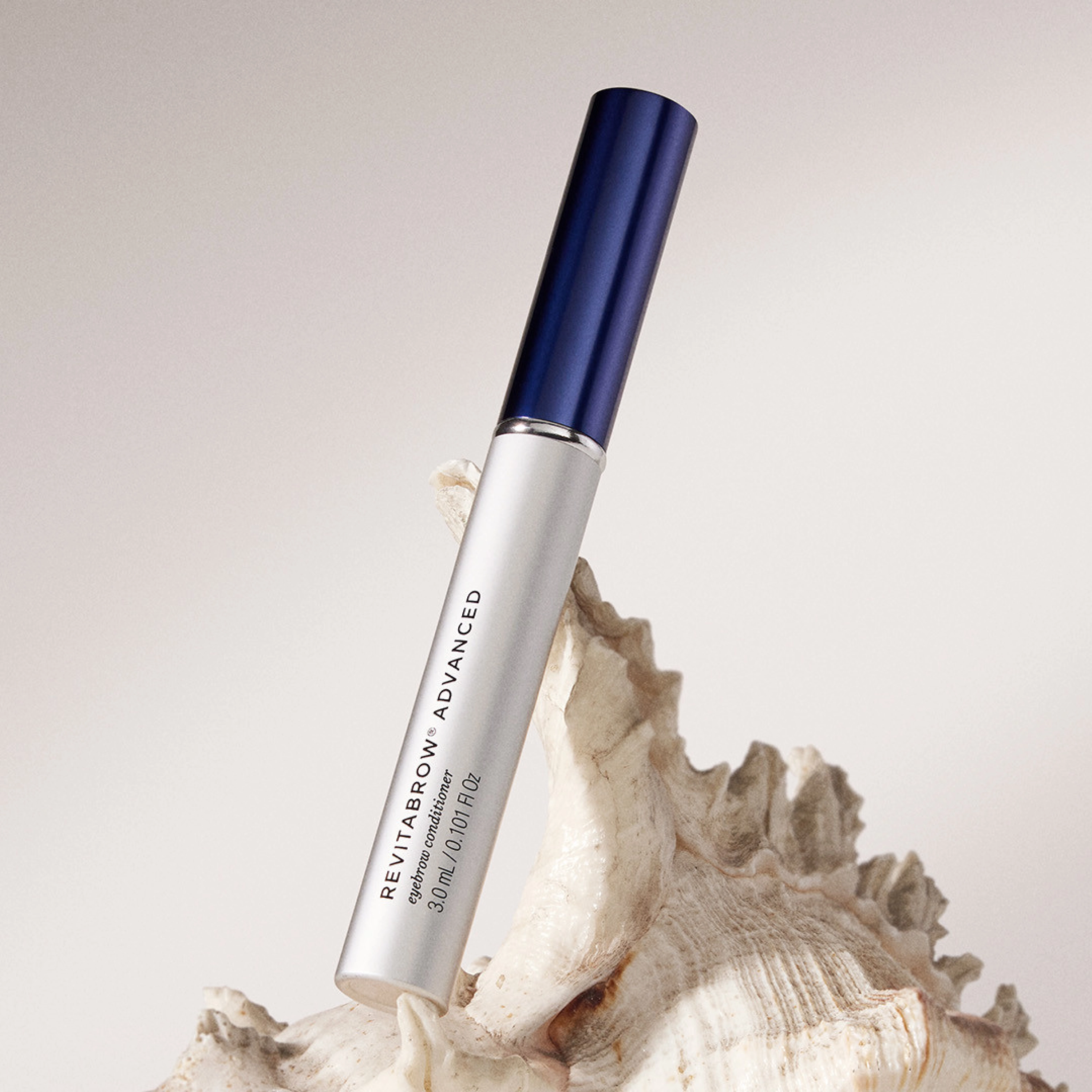 Лімітований набір для довжини, об’єму та догляду за віями Spotlight On Brows Collection REVITALASH — фото 7