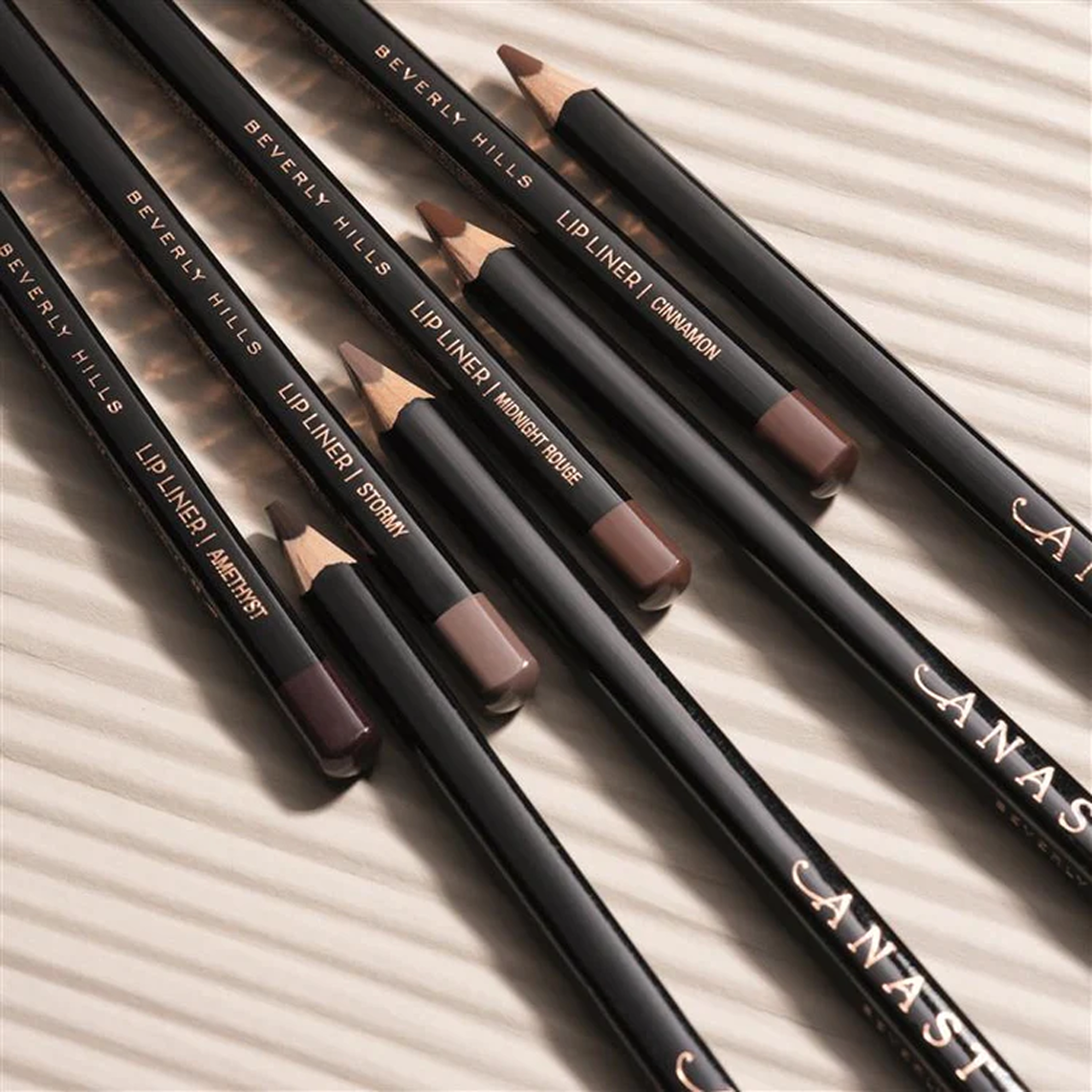 Карандаш для губ Lip Liner ANASTASIA BEVERLY HILLS Вес 1.49 г — фото 6