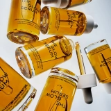 Сироватка для сяйва та пружності шкіри The Glow Serum – Skin-Elevating Radiance Serum MANTLE Обʼєм 30 мл — фото 6